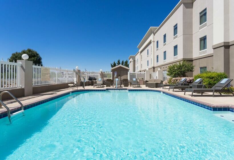 هتل Hampton Inn By Hilton Odessa