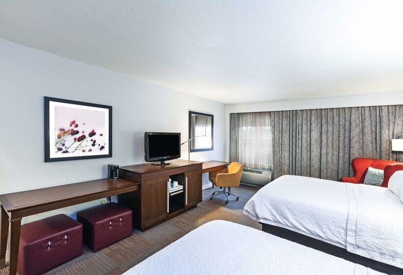 هتل Hampton Inn Oklahoma Citynorthwest