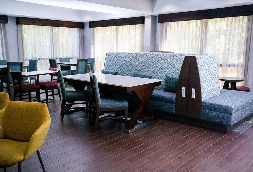Отель Hampton Inn Pickwick Damat Shiloh Falls