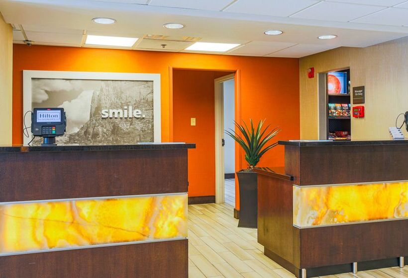 هتل Hampton Inn Prescott