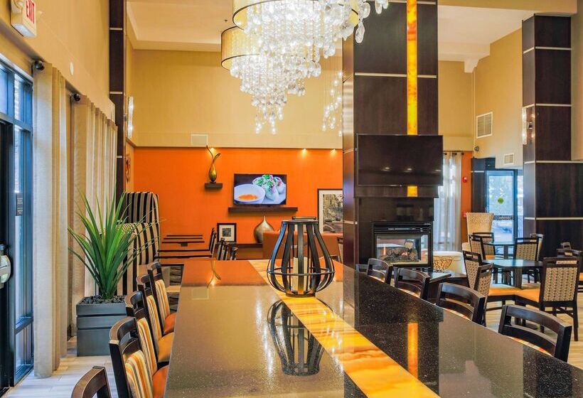 هتل Hampton Inn Prescott