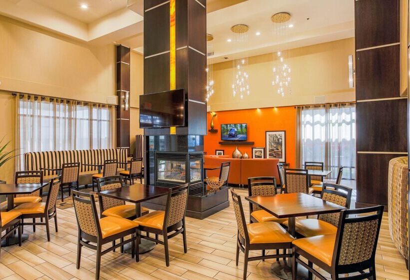 هتل Hampton Inn Prescott