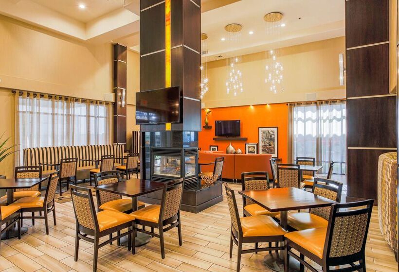 هتل Hampton Inn Prescott