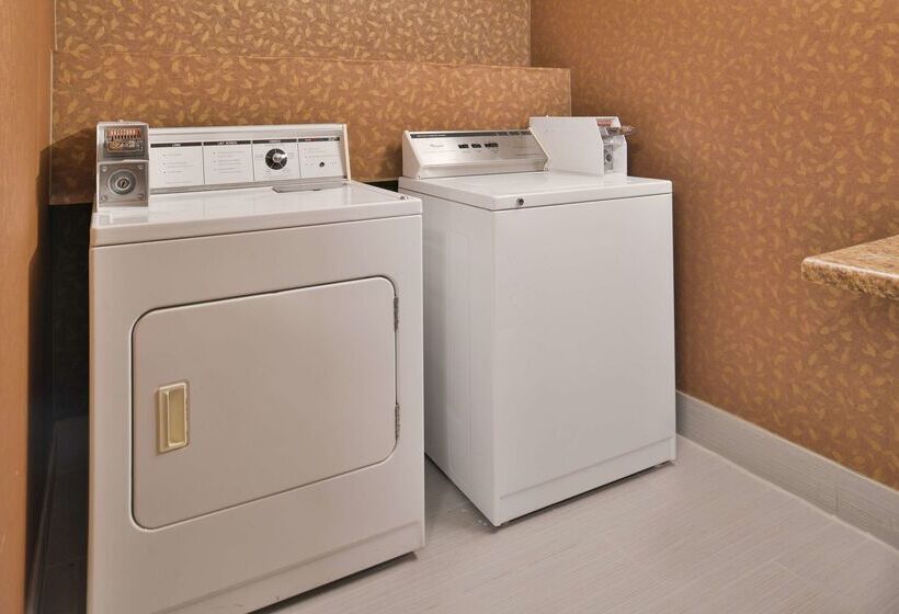 فندق Hampton Inn Raleigh/clayton I 40