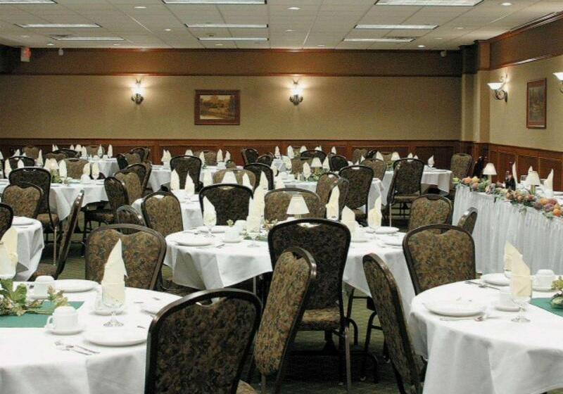 هتل Comfort Inn & Suites Rapid City Near Mt Rushmore