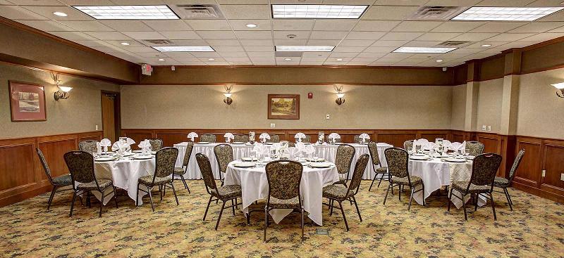 هتل Comfort Inn & Suites Rapid City Near Mt Rushmore