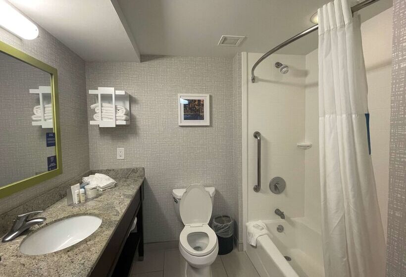 호텔 Hampton Inn Ridgefield Park