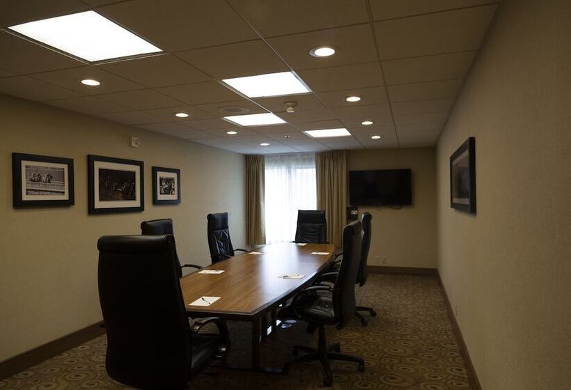 هتل Hampton Inn San Diego Del Mar