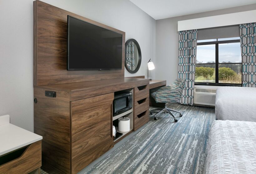 هتل Hampton Inn Santa Cruz