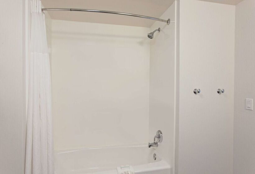 هتل Hampton Inn Santa Cruz