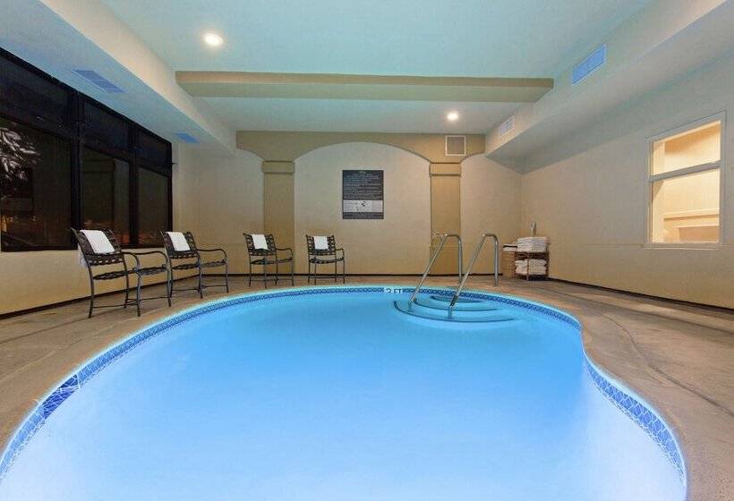 هتل Hampton Inn Santa Cruz