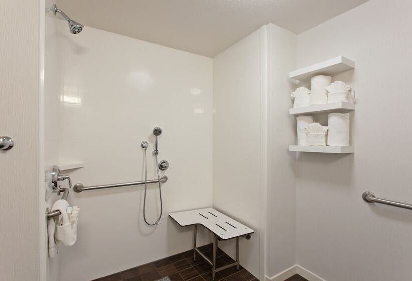 هتل Hampton Inn Santa Cruz