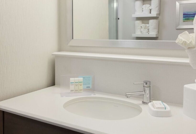 هتل Hampton Inn Santa Cruz