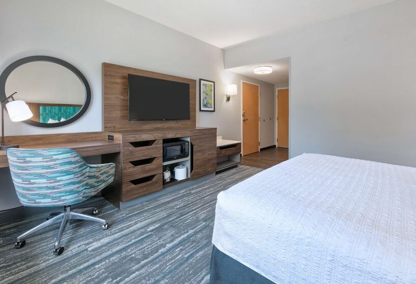 هتل Hampton Inn Santa Cruz