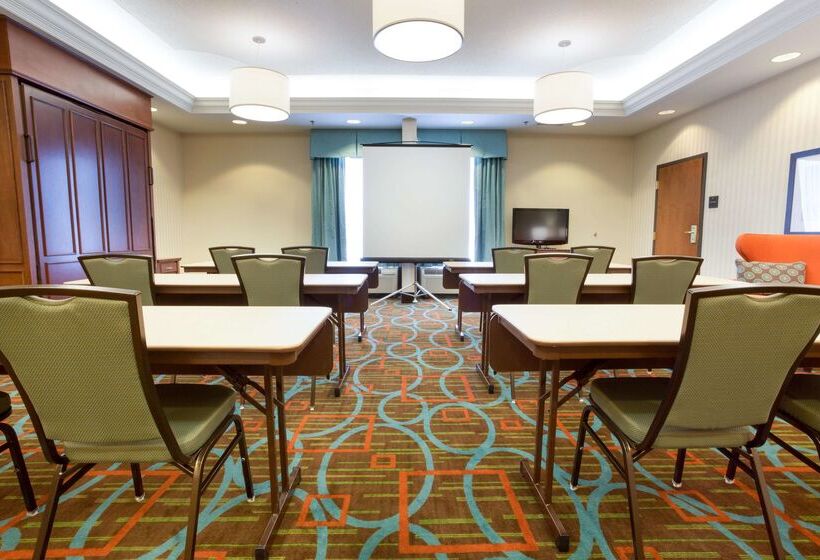 هتل Hampton Inn St. Louis Southwest