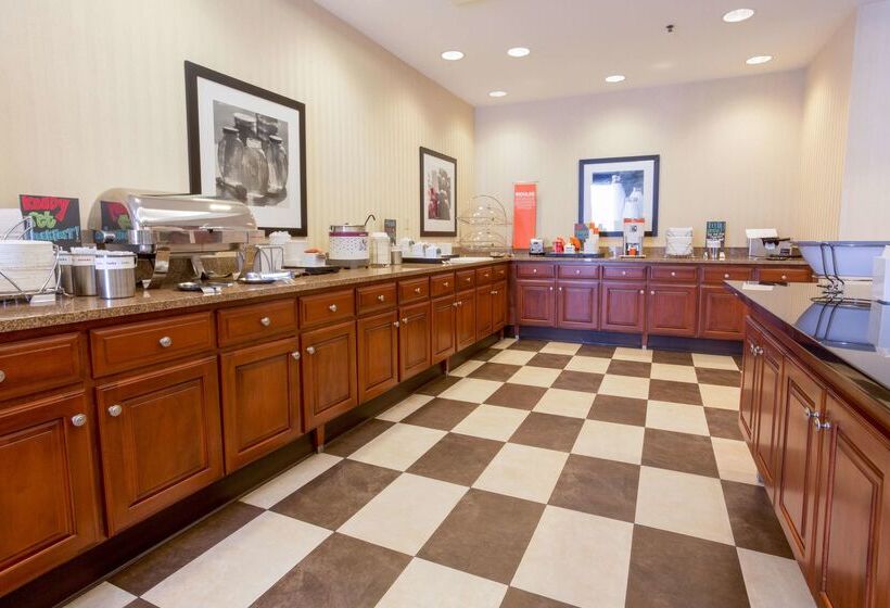 هتل Hampton Inn St. Louis Southwest