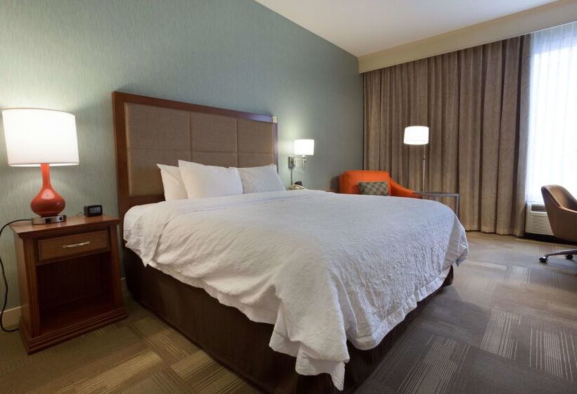 هتل Hampton Inn St. Louis Southwest