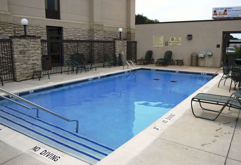 هتل Hampton Inn St. Louis Southwest