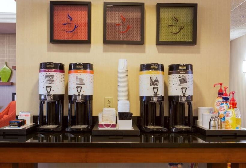 هتل Hampton Inn St. Louis Southwest