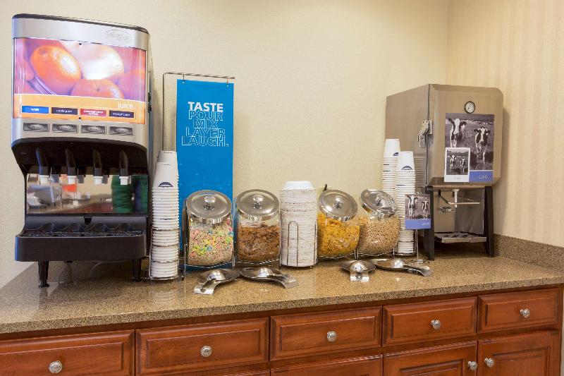 هتل Hampton Inn St. Louis Southwest
