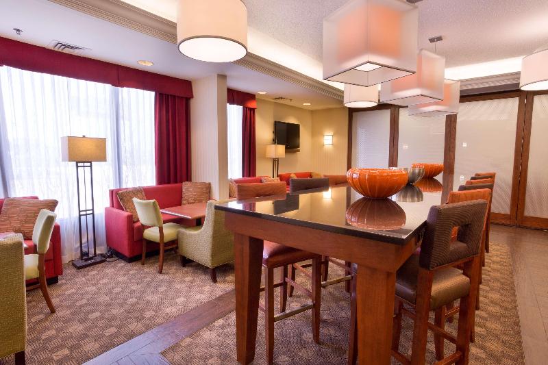 هتل Hampton Inn St. Louis Southwest