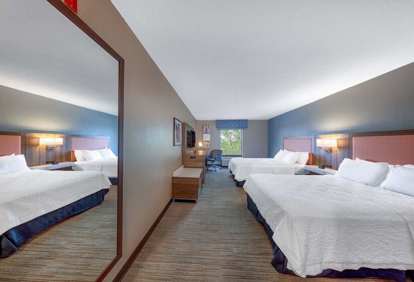 בית מלון כפרי Hampton Inn St. Robert/ft. Leonard Wood