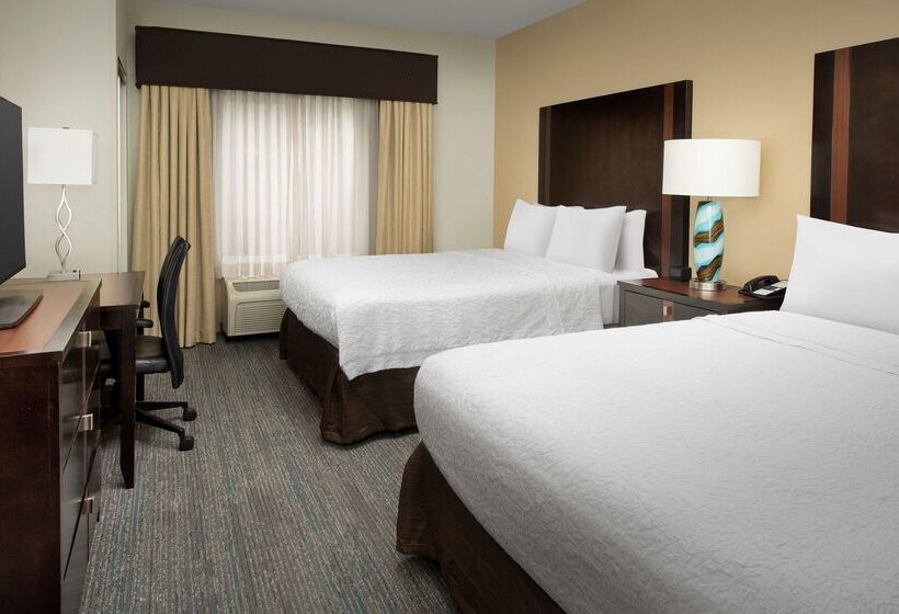 בית מלון כפרי Hampton Inn & Suites Alpharetta