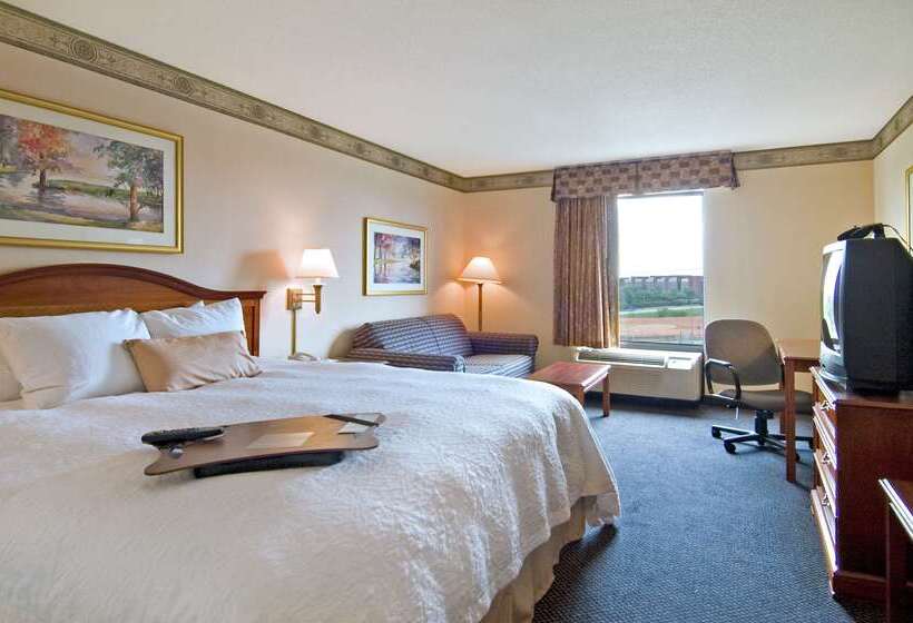 هتل Hampton Inn & Suites Atlanta Airport North I85