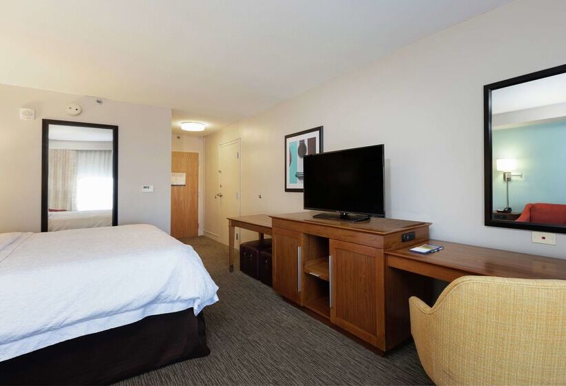 هتل Hampton Inn & Suites Austinairport