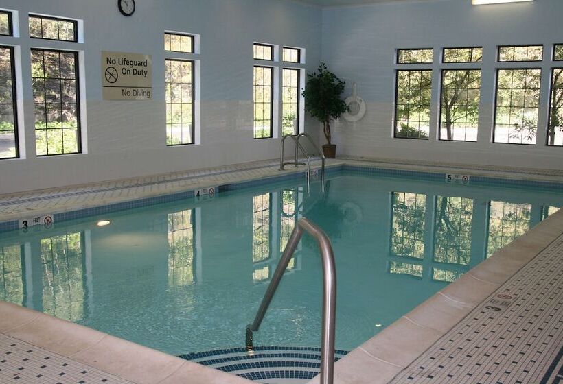 Отель Hampton Inn & Suites Binghamton/vestal