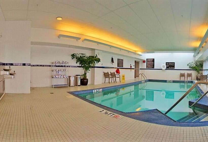 هتل Hampton Inn & Suites Boston Crosstown Center