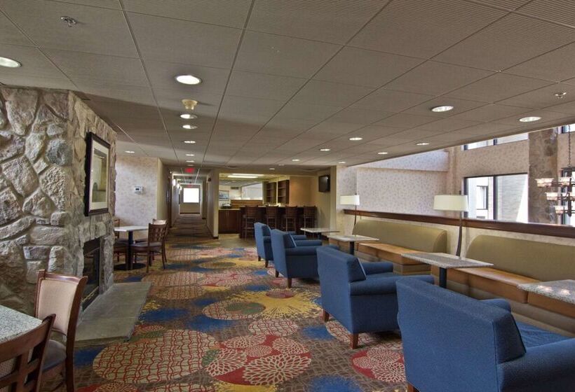 هتل Hampton Inn & Suites Chillicothe