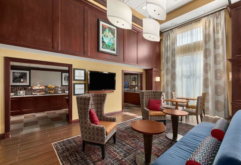 هتل Hampton Inn & Suites Clevelandbeachwood