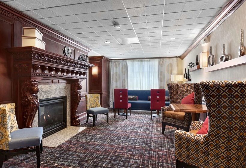 هتل Hampton Inn & Suites Clevelandbeachwood