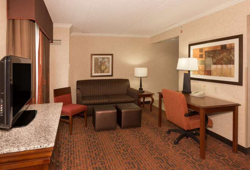 هتل Hampton Inn & Suites Clevelandbeachwood