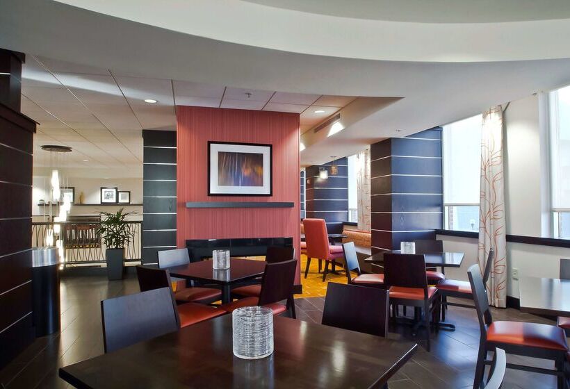 هتل Hampton Inn & Suites Columbusdowntown