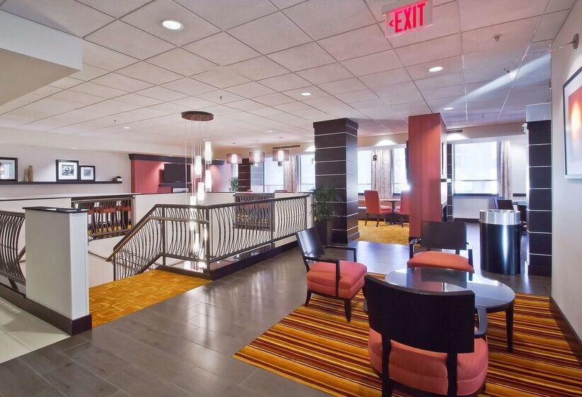 هتل Hampton Inn & Suites Columbusdowntown