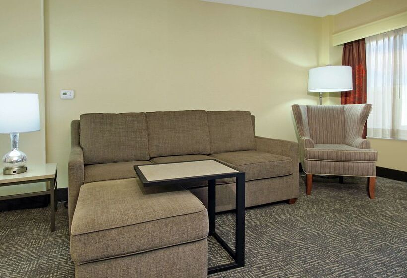 هتل Hampton Inn & Suites Columbusdowntown