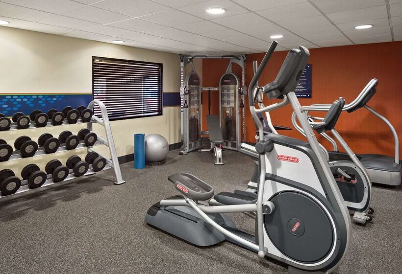 هتل Hampton Inn & Suites Detroit/sterling Heights