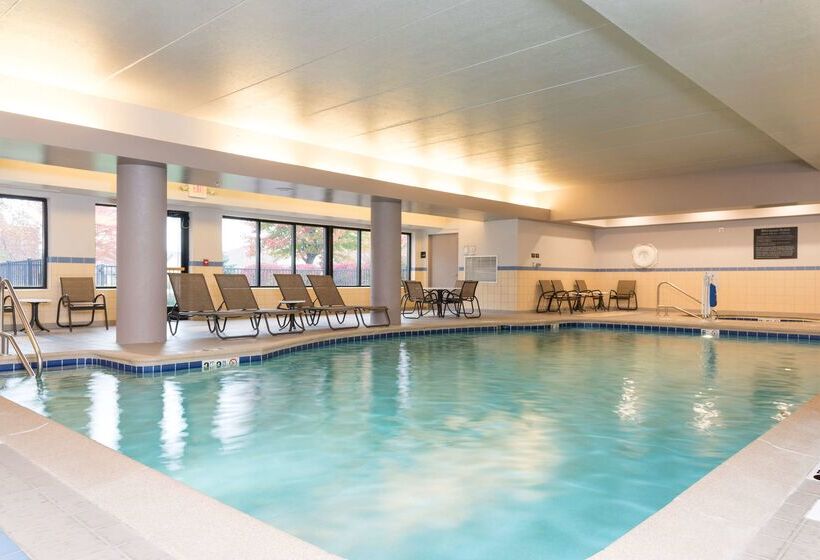 فندق Hampton Inn & Suites East Lansing/okemos