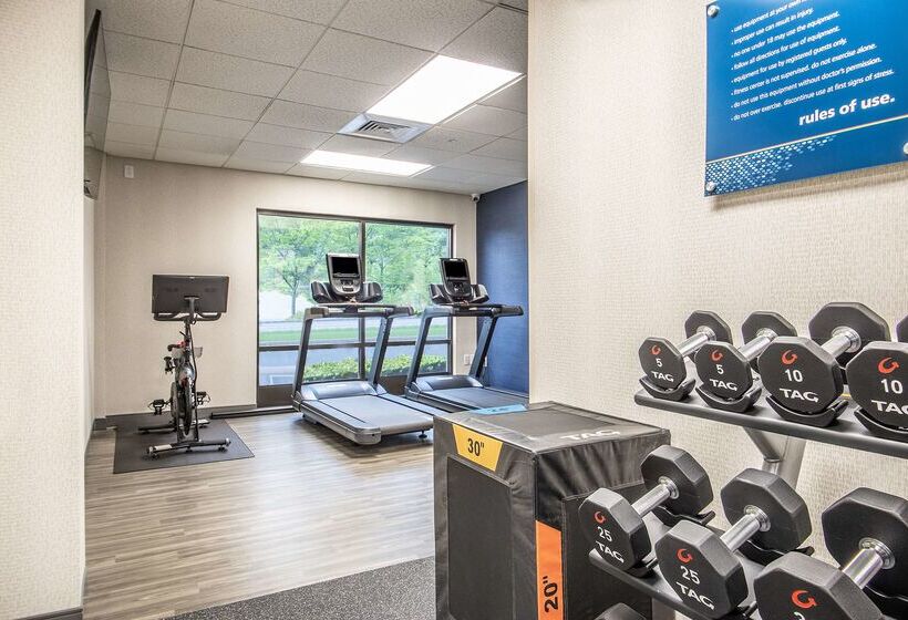 בית מלון כפרי Hampton Inn & Suites Hazard