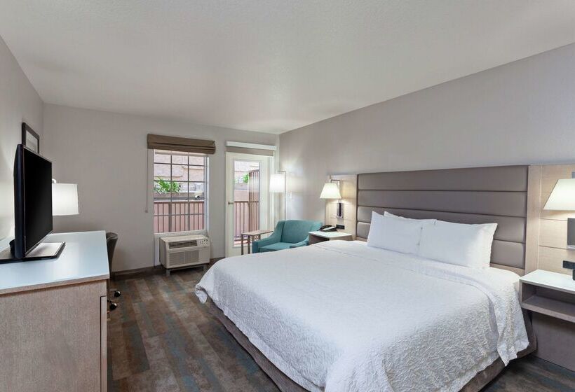 هتل Hampton Inn & Suites Hermosa Beach