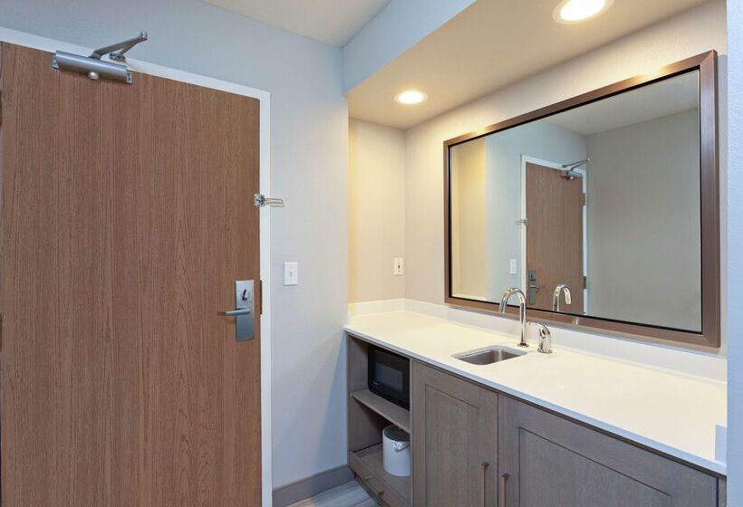 هتل Hampton Inn & Suites Hermosa Beach