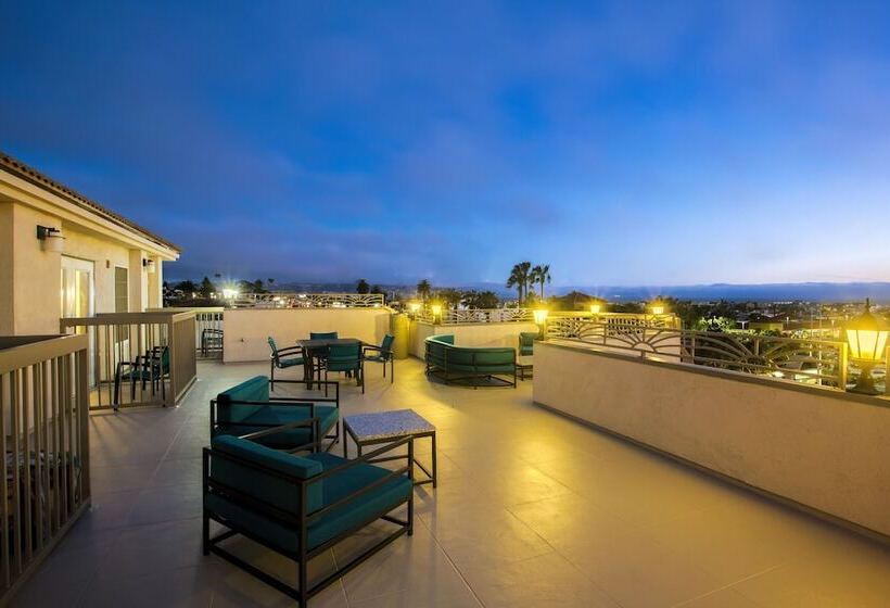 هتل Hampton Inn & Suites Hermosa Beach