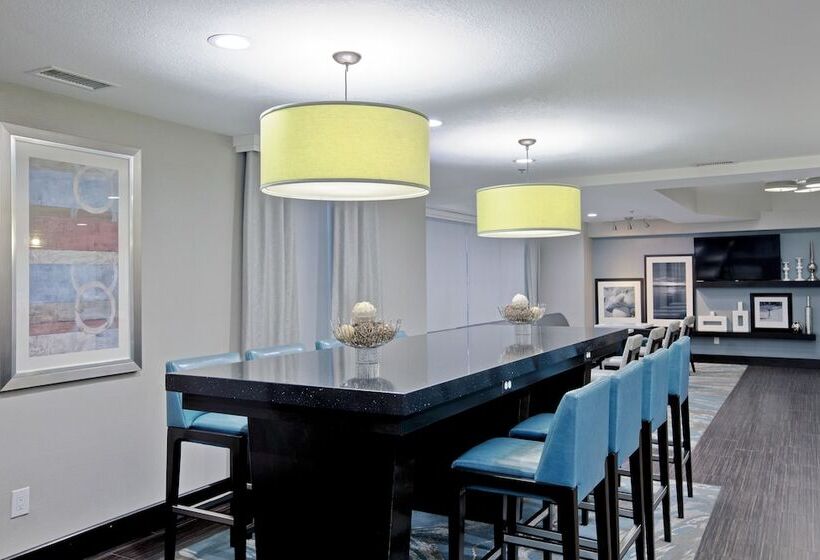 هتل Hampton Inn & Suites Hermosa Beach