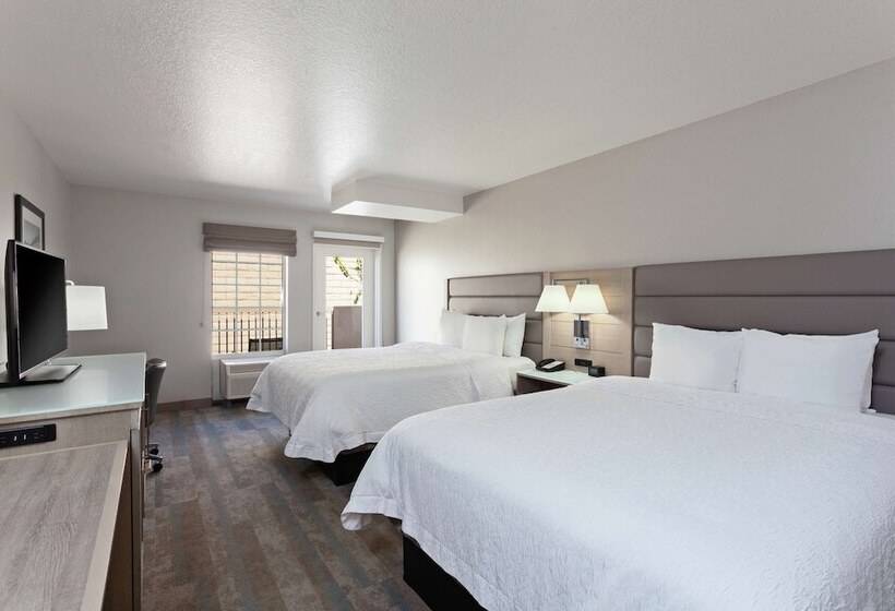 هتل Hampton Inn & Suites Hermosa Beach