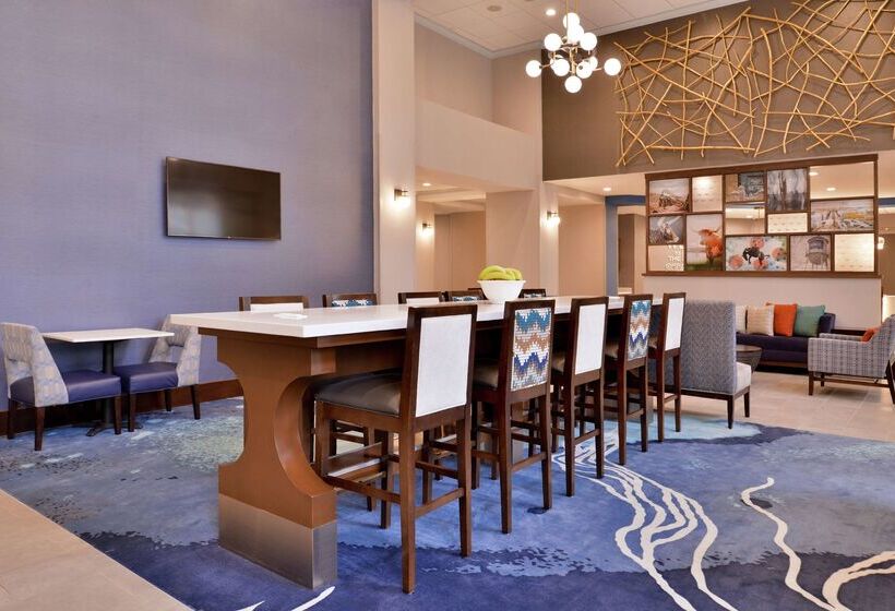 هتل Hampton Inn & Suites Legacy Parkfrisco