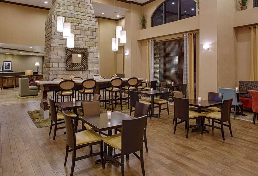 هتل Hampton Inn & Suites Legacy Parkfrisco
