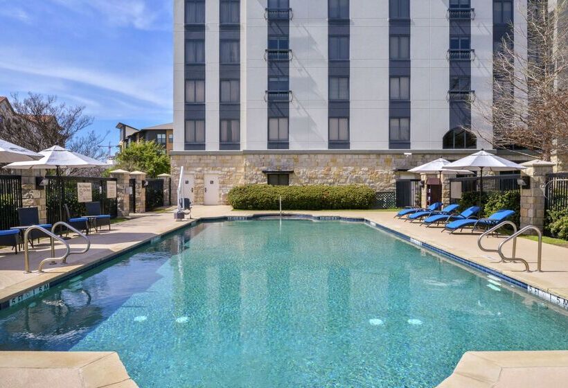 هتل Hampton Inn & Suites Legacy Parkfrisco