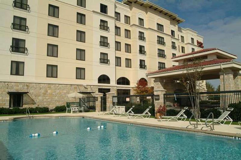 هتل Hampton Inn & Suites Legacy Parkfrisco